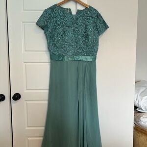 Elegant Teal Lace Gown